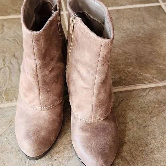 Fergalicious Heeled Boots - Picture 2 of 9